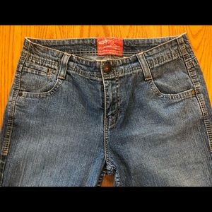 Levi Strauss ‘Signature’ stretch capris!